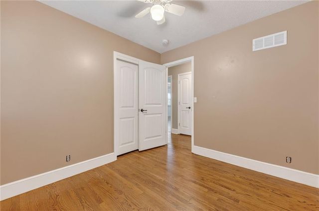 203 S Titus Avenue, Excelsior Springs, MO 64024