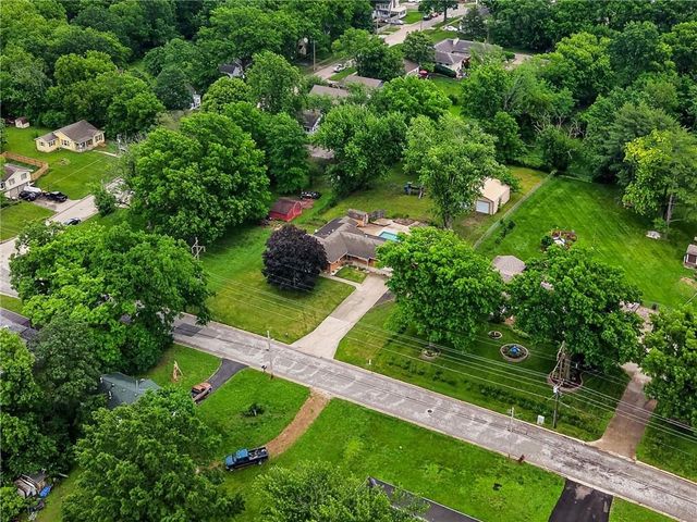 203 S Titus Avenue, Excelsior Springs, MO 64024