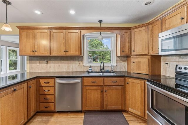 203 S Titus Avenue, Excelsior Springs, MO 64024