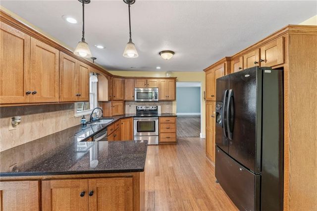 203 S Titus Avenue, Excelsior Springs, MO 64024