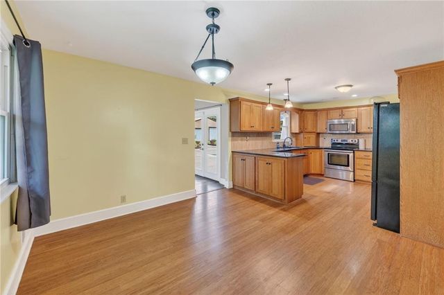 203 S Titus Avenue, Excelsior Springs, MO 64024