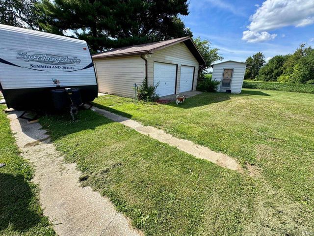 394 E 300 S Road, Princeton, IN 47670