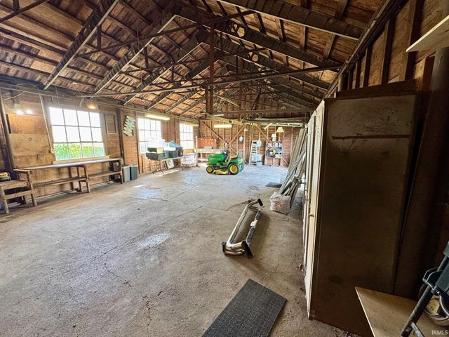 394 E 300 S Road, Princeton, IN 47670