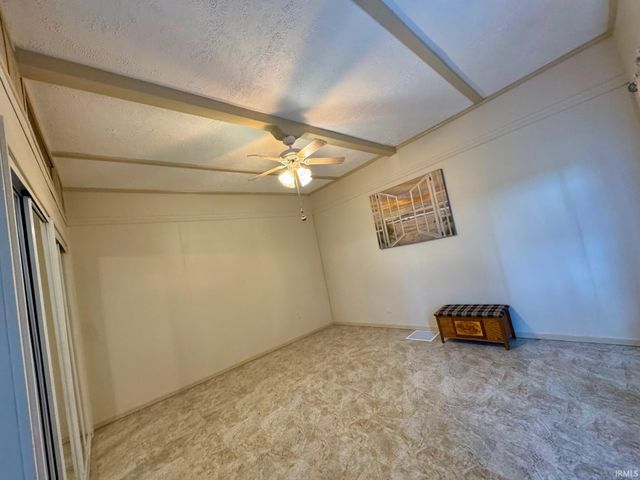 394 E 300 S Road, Princeton, IN 47670