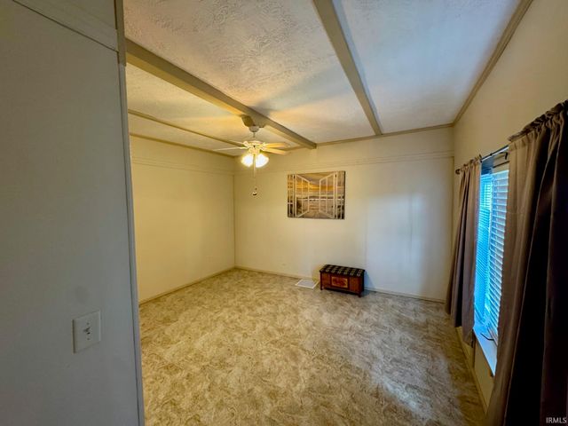 394 E 300 S Road, Princeton, IN 47670
