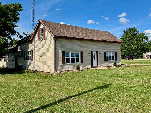 394 E 300 S Road, Princeton, IN 47670