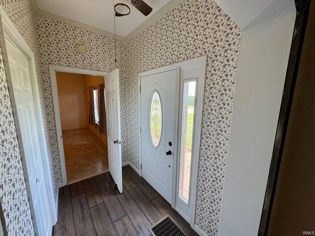 394 E 300 S Road, Princeton, IN 47670