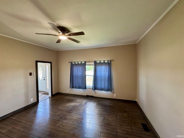 394 E 300 S Road, Princeton, IN 47670