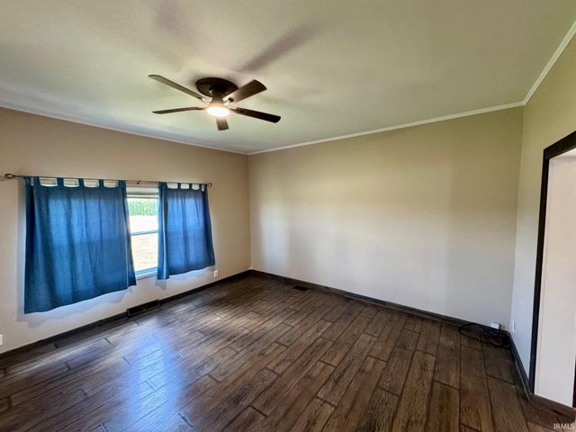 394 E 300 S Road, Princeton, IN 47670