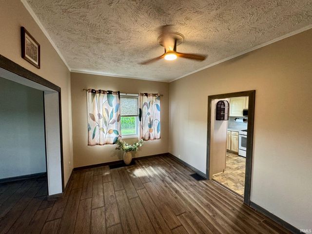 394 E 300 S Road, Princeton, IN 47670
