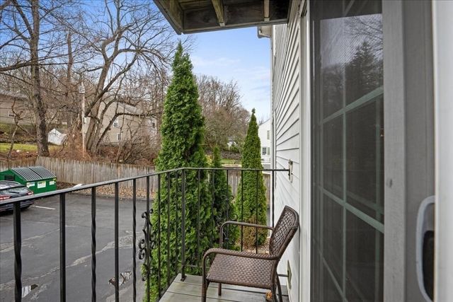 155 Hamilton St 3, Worcester, MA 01604