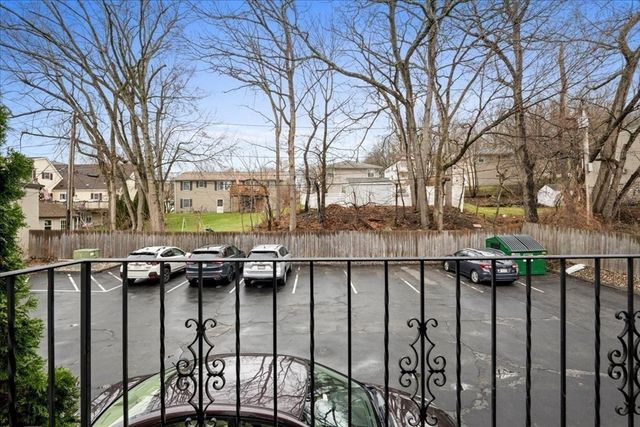 155 Hamilton St 3, Worcester, MA 01604