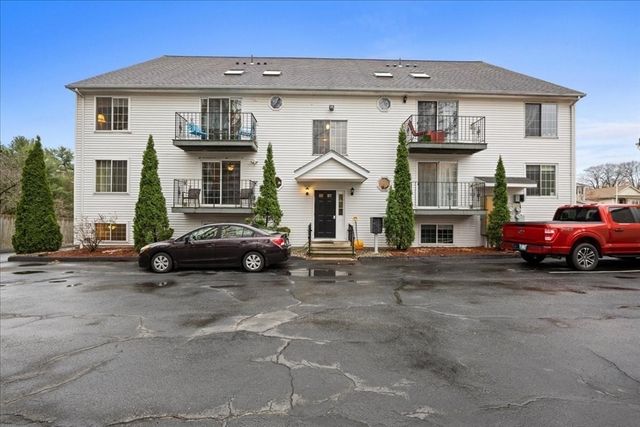 155 Hamilton St 3, Worcester, MA 01604