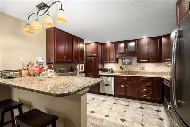 155 Hamilton St 3, Worcester, MA 01604