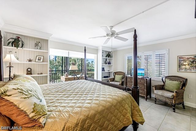 2216 Gulf Shore BLVD N R3, Naples, FL 34102