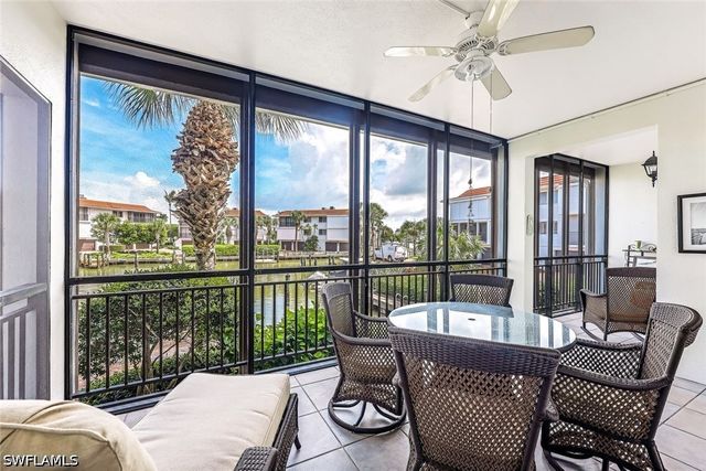 2216 Gulf Shore BLVD N R3, Naples, FL 34102