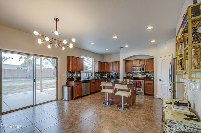1487 E ANGELINE Avenue, San Tan Valley, AZ 85140