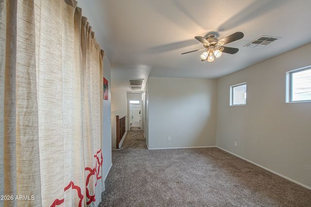 1487 E ANGELINE Avenue, San Tan Valley, AZ 85140