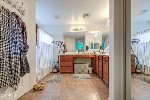1487 E ANGELINE Avenue, San Tan Valley, AZ 85140