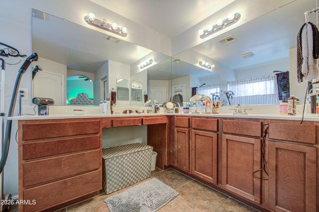 1487 E ANGELINE Avenue, San Tan Valley, AZ 85140