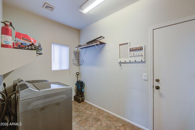 1487 E ANGELINE Avenue, San Tan Valley, AZ 85140