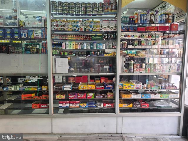 4068 LANCASTER AVE, Philadelphia, PA 19104