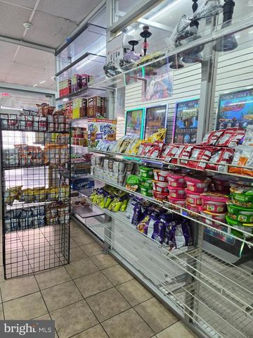 4068 LANCASTER AVE, Philadelphia, PA 19104