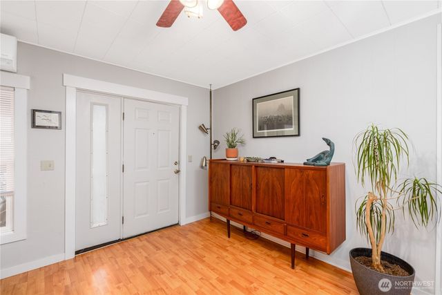 1031 W Glenwood St, Port Angeles, WA 98363