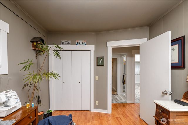 1031 W Glenwood St, Port Angeles, WA 98363