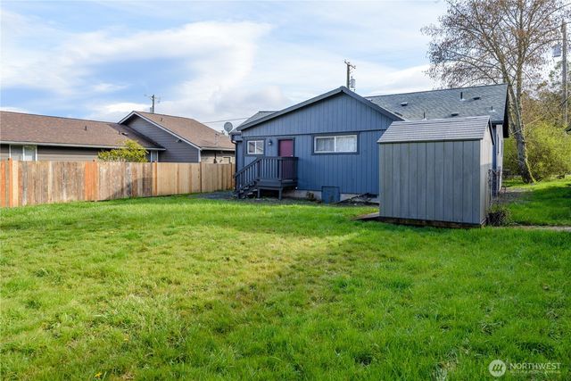 1031 W Glenwood St, Port Angeles, WA 98363