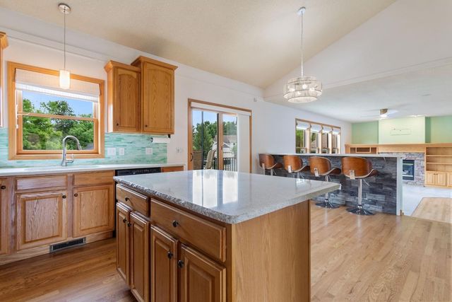 600 Topaz Lane, Hudson, WI 54016