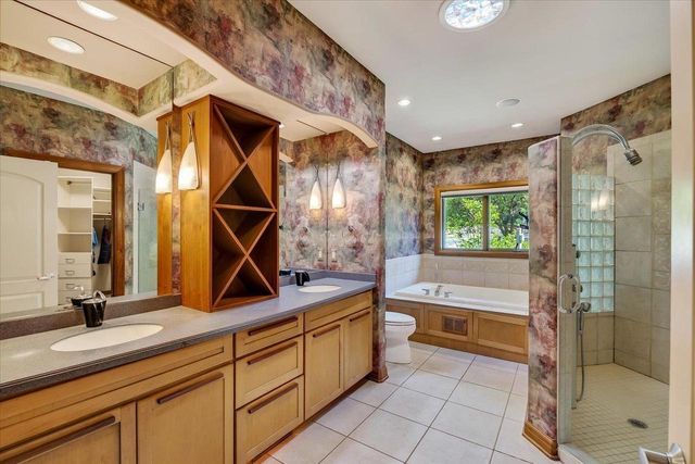 5021 Prairie Rose Court, Middleton, WI 53562