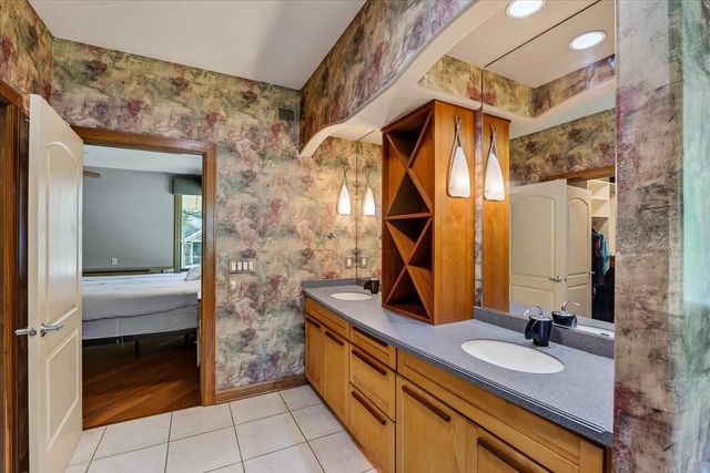 5021 Prairie Rose Court, Middleton, WI 53562