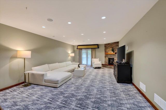 5021 Prairie Rose Court, Middleton, WI 53562