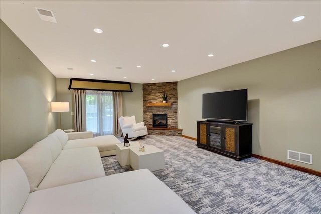 5021 Prairie Rose Court, Middleton, WI 53562