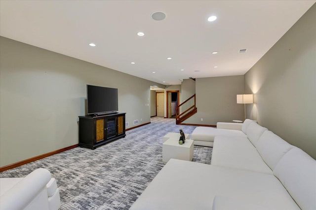 5021 Prairie Rose Court, Middleton, WI 53562