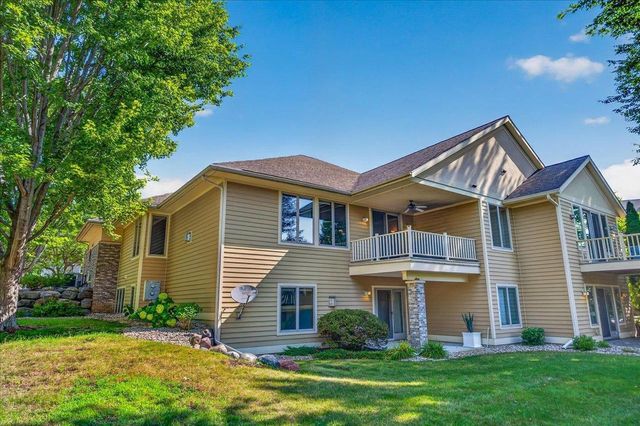 5021 Prairie Rose Court, Middleton, WI 53562