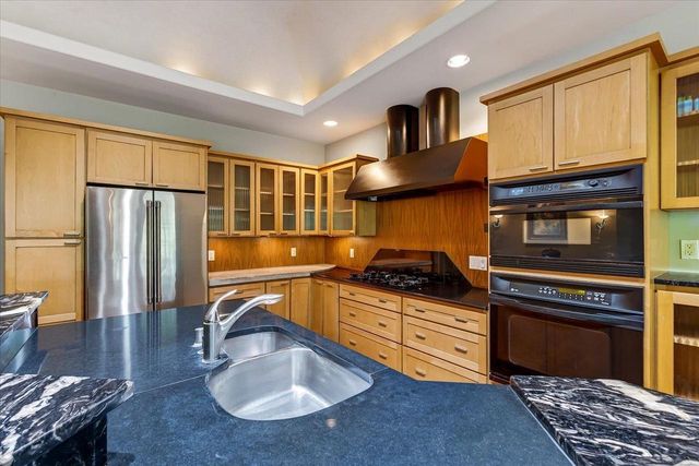 5021 Prairie Rose Court, Middleton, WI 53562