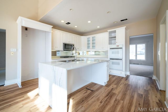 7405 Old Lantern Drive SE, Caledonia, MI 49316