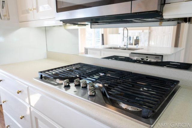 7405 Old Lantern Drive SE, Caledonia, MI 49316