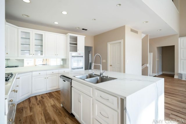 7405 Old Lantern Drive SE, Caledonia, MI 49316