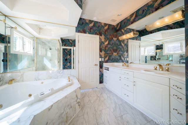 7405 Old Lantern Drive SE, Caledonia, MI 49316