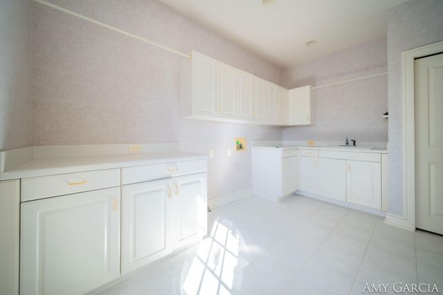 7405 Old Lantern Drive SE, Caledonia, MI 49316