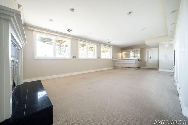 7405 Old Lantern Drive SE, Caledonia, MI 49316