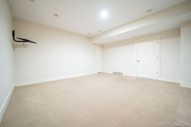 7405 Old Lantern Drive SE, Caledonia, MI 49316