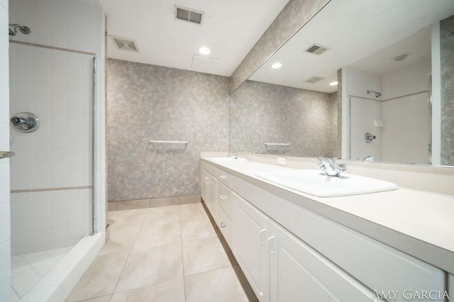 7405 Old Lantern Drive SE, Caledonia, MI 49316