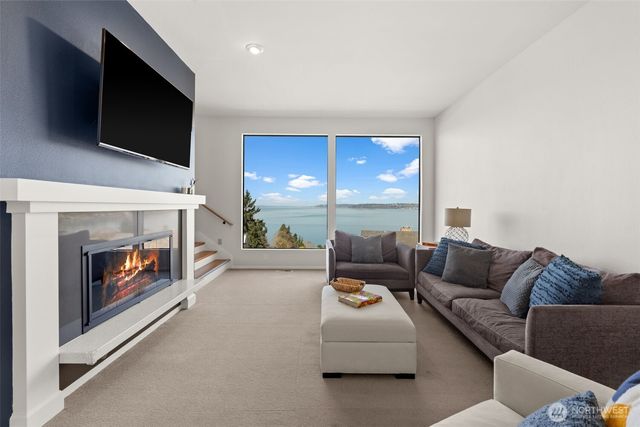 165 S 293rd Street, Federal Way, WA 98003