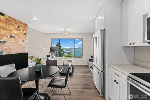 165 S 293rd Street, Federal Way, WA 98003