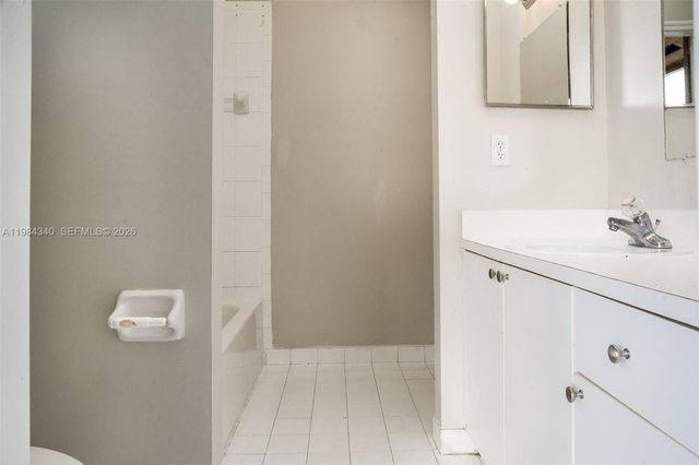 13233 SW 203 St, Miami, FL 33177