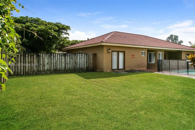 13233 SW 203 St, Miami, FL 33177